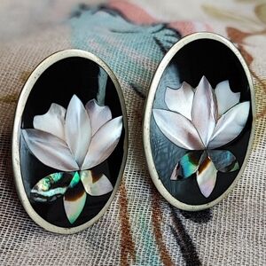 Alpaca Mexico Signed Silver Abalone Shell Mother of Pearl Pierced Earrings EUC